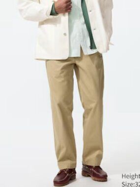 Uniglo Mens Chinos Straight Leg 4 pocket 2 Onseam Tan 27x30